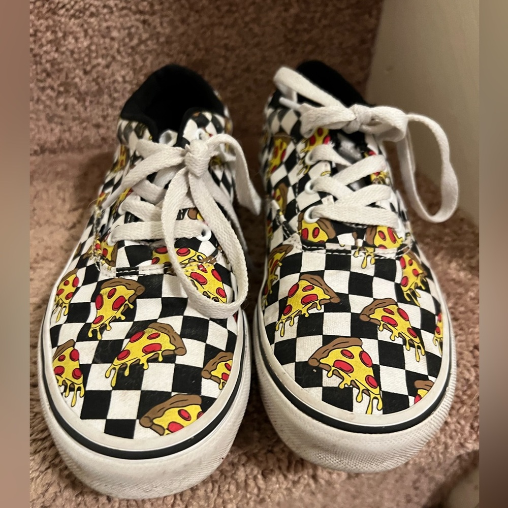 Vans Pizza checkered tie up 3